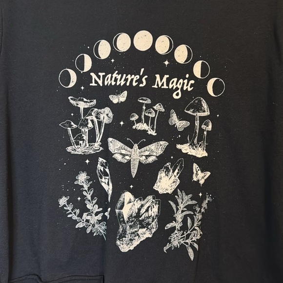 Hot Topic Witch Nature’s Magic Black Crop Top T Shirt - S - Picture 4 of 8